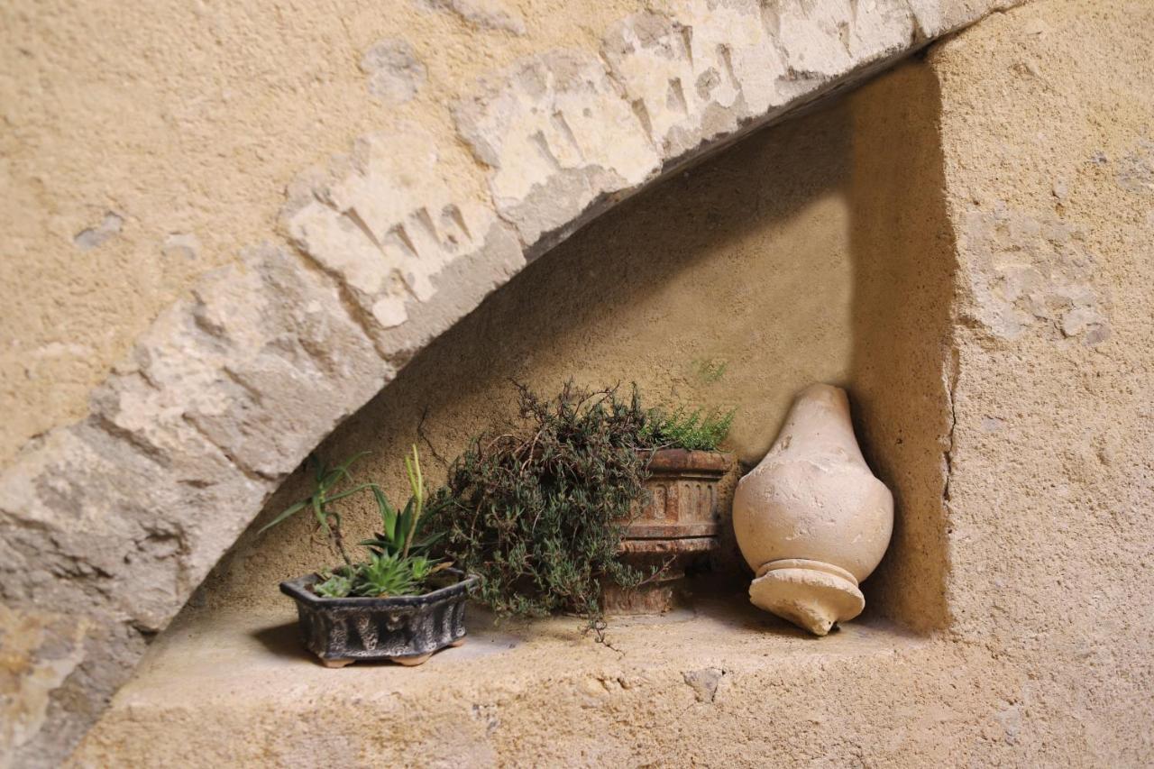 فندق La Casa De Boulbon المظهر الخارجي الصورة